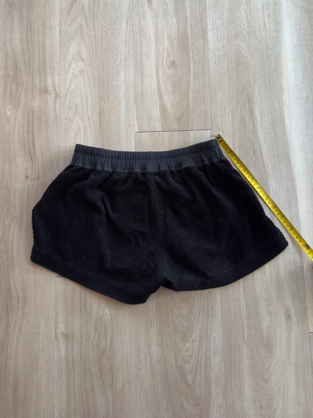 Rick Owens Black Athletic Shorts with Cream Drawstring - Picture 4 of 5